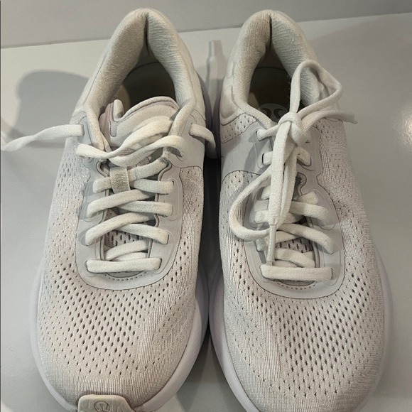 Women's Beyondfeel Running Shoe - Picture 17 of 17